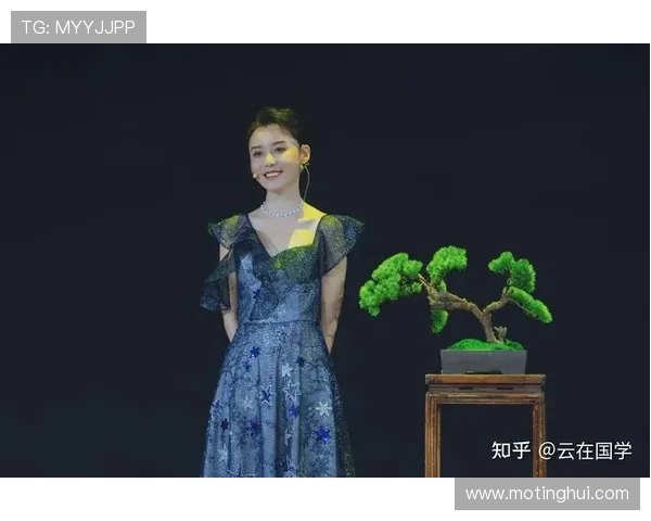 《翡翠明珠》:星光璀璨,众星云集,一场跨越时空的荧屏盛宴 《翡翠明珠》:星光璀璨,众星云集,一场跨越时空的荧屏盛宴